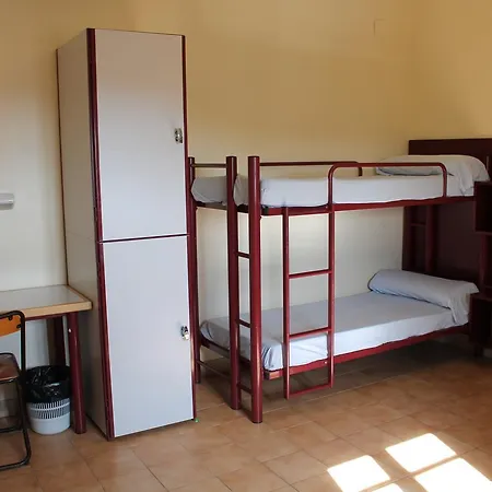 Hostel Xanascat *