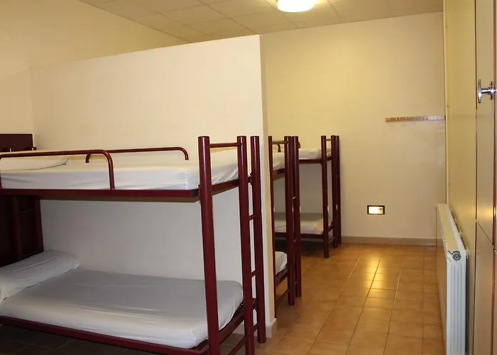 Hostel Xanascat *